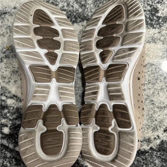 Skechers Tan Sneakers Go Walk - Picture 4 of 4